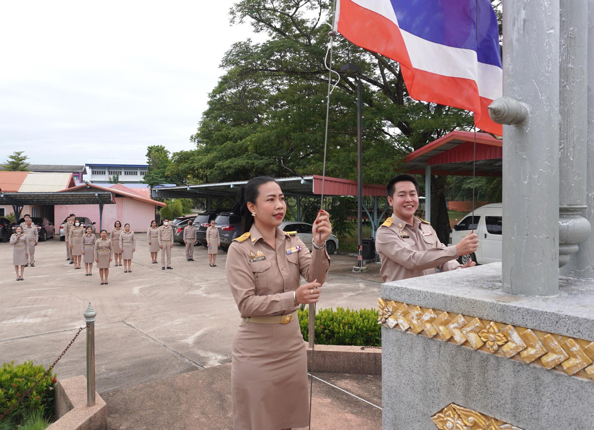 สพป.อุดรธานี เขต 3 จัดกิจกรรมเข้าแถวเคารพธงชาติ สวดมนต์ไหว้พระ กล่าวคำปฏิญญาการดำเนินงานเขตสุจริต ประจำเดือนกรกฎาคม 2567