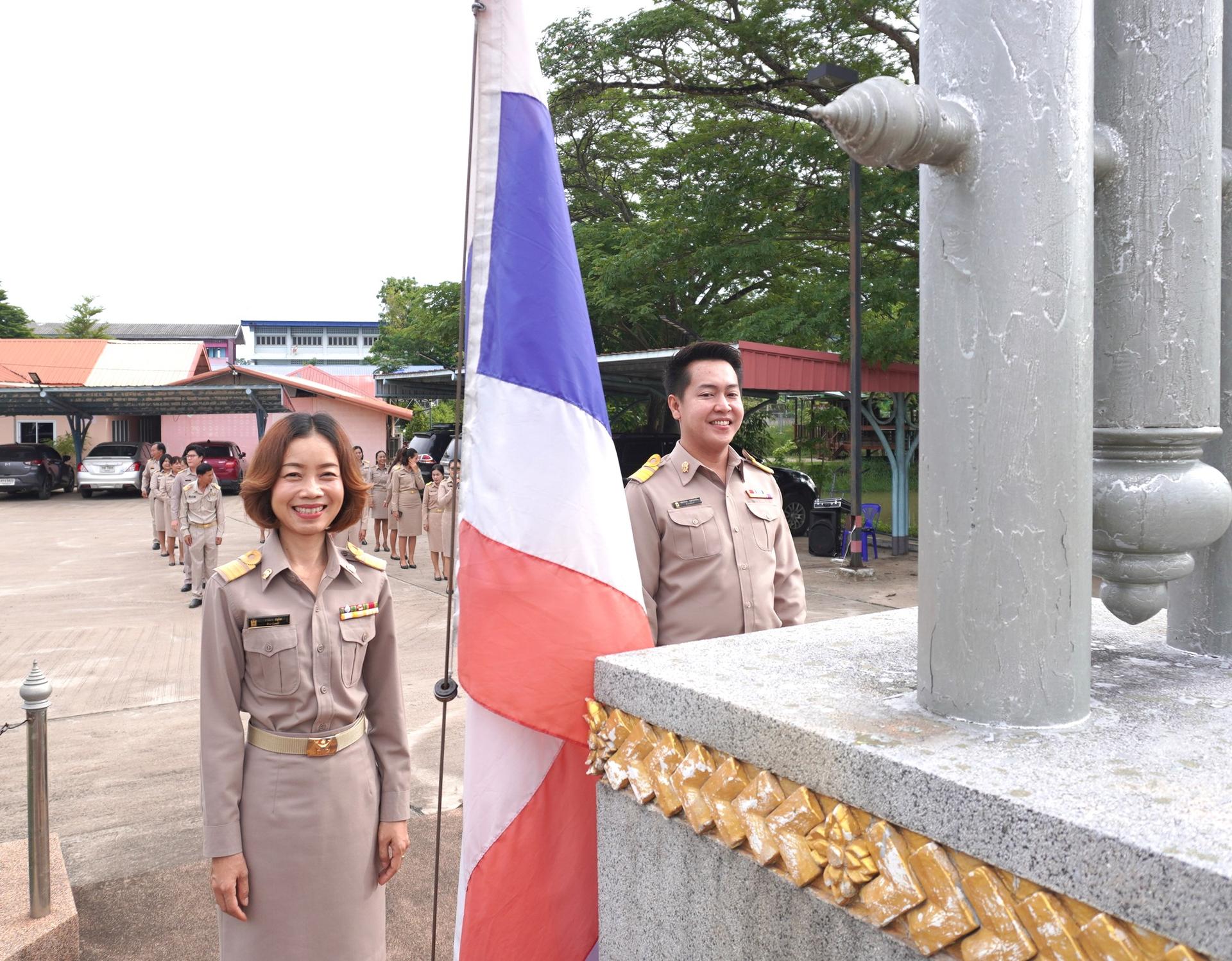 การจัดกิจกรรมเข้าแถวเคารพธงชาติ สวดมนต์ไหว้พระ กล่าวคำปฏิญญาการดำเนินงานเขตสุจริต ประจำเดือนพฤษภาคม 2567