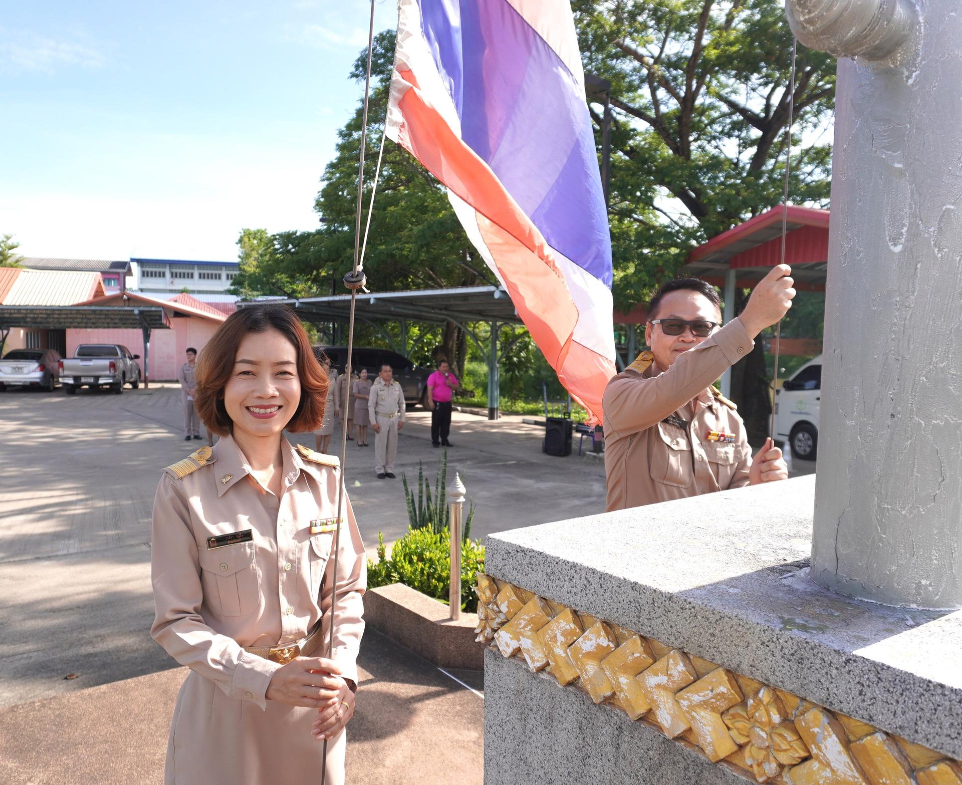 สพป.อุดรธานี เขต 3 จัดกิจกรรมเข้าแถวเคารพธงชาติ สวดมนต์ไหว้พระ กล่าวคำปฏิญญาการดำเนินงานเขตสุจริต ประจำเดือนมิถุนายน 2567