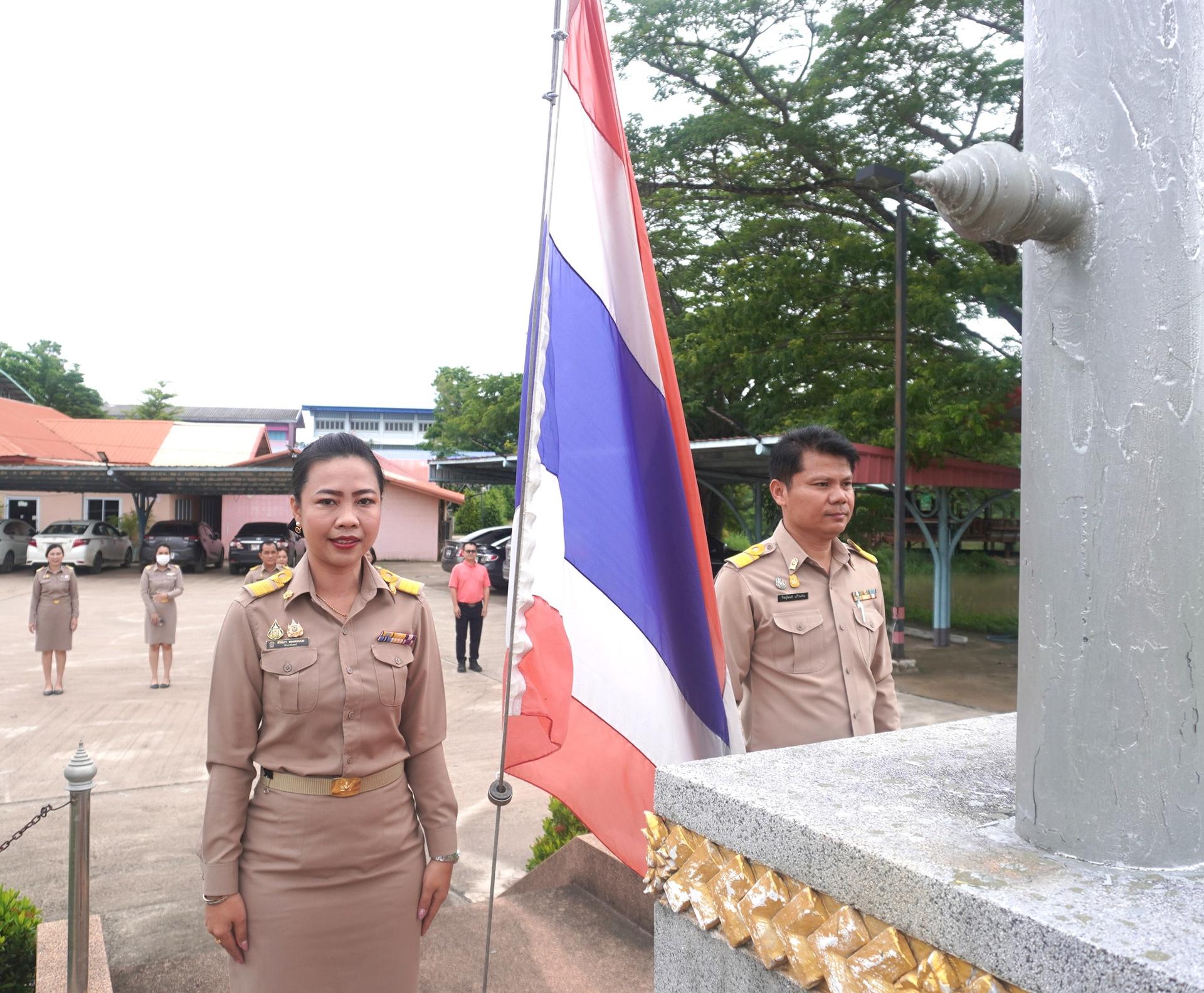 สพป.อุดรธานี เขต 3 จัดกิจกรรมเข้าแถวเคารพธงชาติ สวดมนต์ไหว้พระ กล่าวคำปฏิญญาการดำเนินงานเขตสุจริต ประจำเดือนมิถุนายน 2567