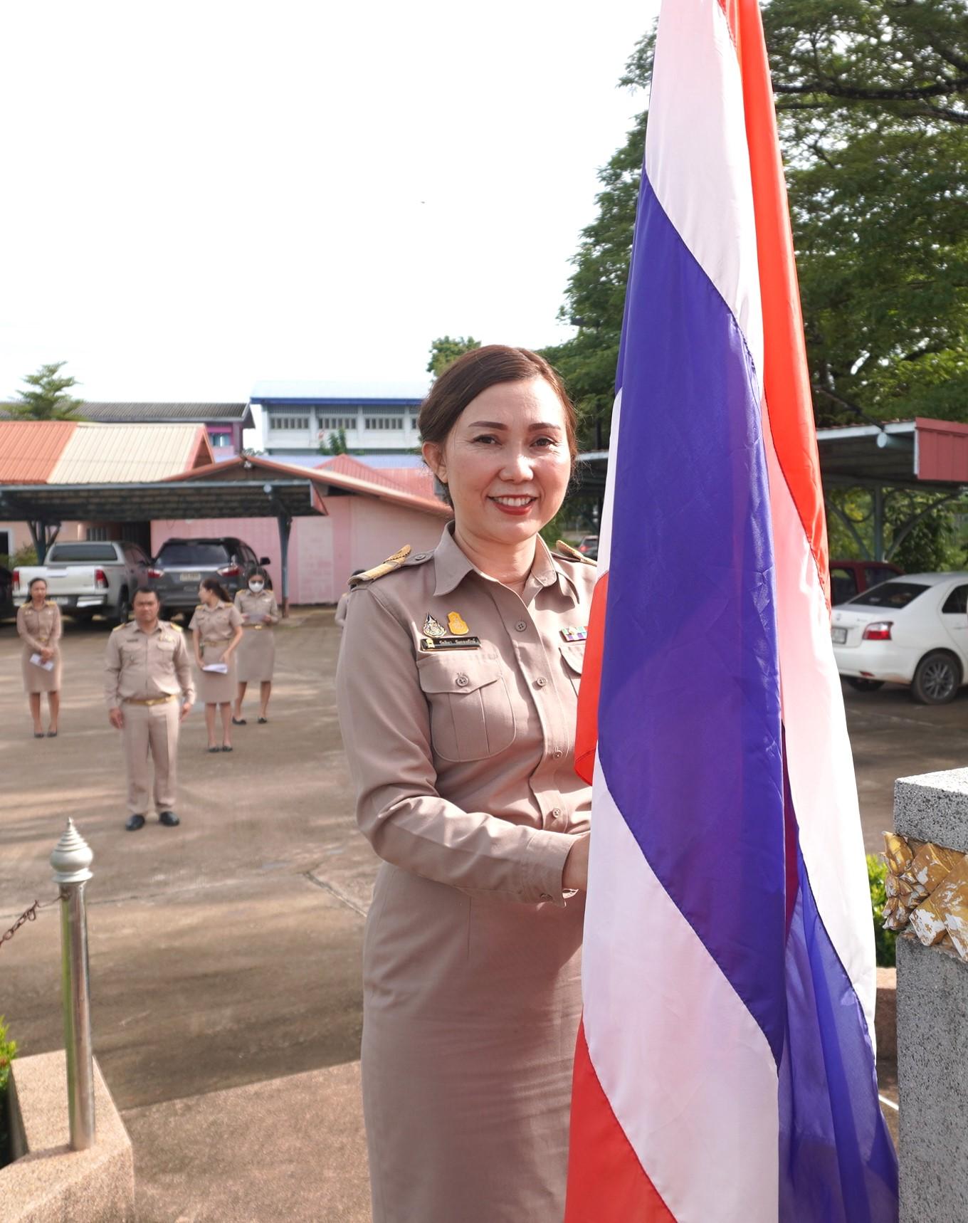 สพป.อุดรธานี เขต 3 จัดกิจกรรมเข้าแถวเคารพธงชาติ สวดมนต์ไหว้พระ กล่าวคำปฏิญญาการดำเนินงานเขตสุจริต ประจำเดือนกรกฎาคม 2567