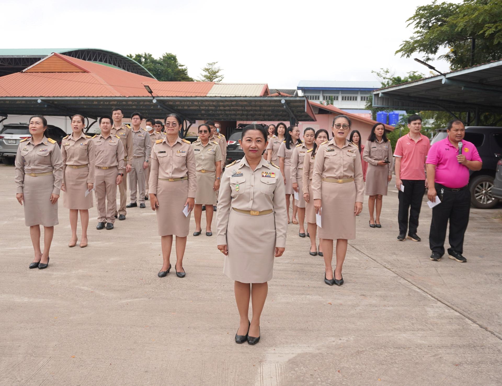 สพป.อุดรธานี เขต 3 จัดกิจกรรมเข้าแถวเคารพธงชาติ สวดมนต์ไหว้พระ กล่าวคำปฏิญญาการดำเนินงานเขตสุจริต ประจำเดือนตุลาคม 2567