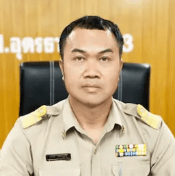 นายนพดล แสนบัณฑิต